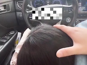 【网曝热门事件新瓜】宾利车主肆意妄为约炮外围女车震深喉口爆 按着头使劲裹 果然是车标决定女人质量