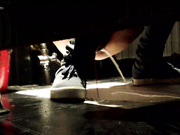 坐盗市继续更新某美食中心女厕偷拍第4季仔细观察有亮点