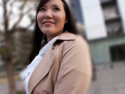 [JUFE-187] スラリと伸びた長い脚の高身長スタイルと天然巨乳が美しい笑顔がとても素敵な人妻が夫に内緒でAVデビュー！ 黒木美沙【破解】 - 1of5