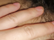 老公在外地打工.沒特殊的事情一年都難的開一趟，我好想要一個精壯的男人滿足滿足我的小粉B