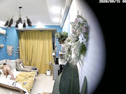 主題酒店情趣房拍攝到的猥瑣大叔和漂亮情人偷情啪啪 舔逼熱身女上騎乘後入幹得高潮不斷 露臉高清