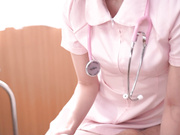 [IPZZ-353] 用长舌唾液浓厚接吻和全身唇诱惑射精舔个不停的痴女护士 楓カレン【破解】 - 1of5