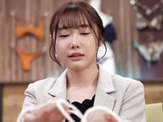 [START-106] 穿着比裸体更让人害羞的极小羞耻泳衣制造商OL 椎名心春【破解】 - 1of5