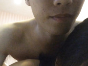 樣貌清純漂亮的大學美女和女室友帥氣男友酒店偷情啪啪 奶子粉嫩堅挺 陰毛旺盛 對著鏡頭邊操邊拍 呻吟聲淫蕩 720P高清原版