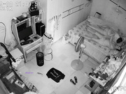 最新流出居家攝像頭黑客破解拍攝到的小夫妻啪啪過性生活 先用震動棒震的淫水直流 再各種花式抽插 原版高清