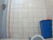 美女如雲的思密達蹲廁拍攝到的美女大屁股換衣服 身材顏值蠻不錯的 露臉高清