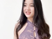 某某门事件】第475弹 北京骚货 陈佳怡 性爱视频流出 呻吟声低沉而诱惑，伴随着床的轻微晃动