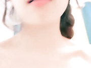 哺乳期的骚妈妈，丝袜情趣性感的大奶子揉捏挤奶水给狼友看，淫声荡语互动撩骚自慰呻吟，精彩刺激不要错过 (2)