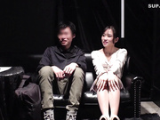 [破解]HJMO-692  残酷ミラーゲームに負けるとエロ罰ゲーム あじわった事のないデカチンで清楚な若妻達が隣に旦那がいる状態でもおかまいなしで中出しSEX - 3of5