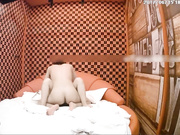 主题酒店偷拍-逼毛旺盛的长发美女不到3个小时就被情人操了2次,男的真会玩,鸡巴要多长才能干到她!