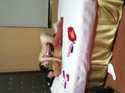 冬瓜哥套路深养生会所嫖妓双飞姐妹花穿着制服一边草一边手机