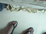 台湾小美女被男友疯狂扣逼淫水四射