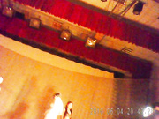 左边第二个美丽身材好