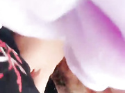 最近很火的网红刘婷天台勾搭个说四川话正在晾床单的打工仔啪啪妹子嫌他鸡巴不够硬