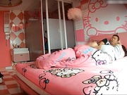 珍稀粉红套房TP啪啪前亲了一口逼媳妇说真烦人内射完用大块纸夹着逼逼