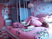 珍稀粉红套房TP啪啪前亲了一口逼媳妇说真烦人内射完用大块纸夹着逼逼