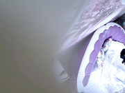 精品小旅馆情趣圆床偷拍少妇和相好缠绵着不知道哪个打电话过来嘘让男的不要发出声音