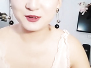 多才多艺的御姐女神会拉二胡拉的那首神话真动人演奏几首之后开始大秀姐姐的性道具真多逼逼肥美水又多国语对白