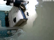 喜欢跪在地上吃鸡鸡的时尚气质美女和公司新来的帅气男同事酒店约会操完一次女的又要操,主动女上位干男的