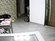 黑客破解家庭摄像头一家三口重点监控年轻貌身材很索的女主人