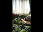 家中勾引制服黑丝小姨子 在房间啪啪叫床声好听