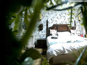 绿叶房年轻大学生情侣开房造爱闷骚眼镜美女身材苗条屁股翘皮肤光滑白嫩吃J8样子很销魂叫床声给力对白有趣