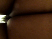 身材不错的爆乳国模酒店穿着制服丝袜大尺度私拍自摸给摄影师看