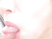 北京眼镜御姐范少妇和两个粉丝玩3P乱伦给光头爸爸和帅儿子吃鸡巴内射口爆吞精