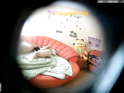 有点实力的中年大叔圆床房啪啪啪身材瘦弱阴毛稀疏性感的小三大学生妹子连续肏了她3炮这小体格容易干散架子