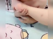 国产TS系列风骚的微微和真女纹身男三杀场面，霸气纹身竟然有这爱好 舔脚吃妖棒 第一部！