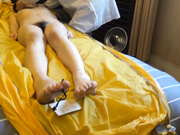 国产剧情AV性感肉丝长腿女教师娜娜因长期抑郁症上吊自杀被变态光头佬淫威尸体