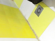 极品网红美女穿着性感黑丝吊带在洗手间扣穴自慰时被猛男发现,掏出鸡巴就往嘴里放,爆了一嘴！国语！