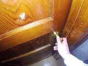 【美臀系列】开门进去学生制服妹子翘起大白圆润屁股，等待后入猛烈撞击高潮射精屁股上