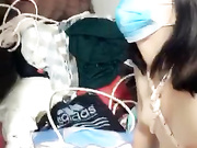 颜值不错贫乳萌妹子第五部 深喉舔JJ肉丝开档啪啪最后内射喜欢不要错过