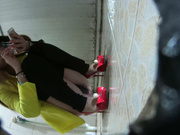 大师级作品 小手电强拍极品美少妇阴毛杂乱的鲍鱼