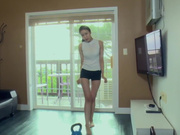 小姨子偷窥姐夫姐姐做爱