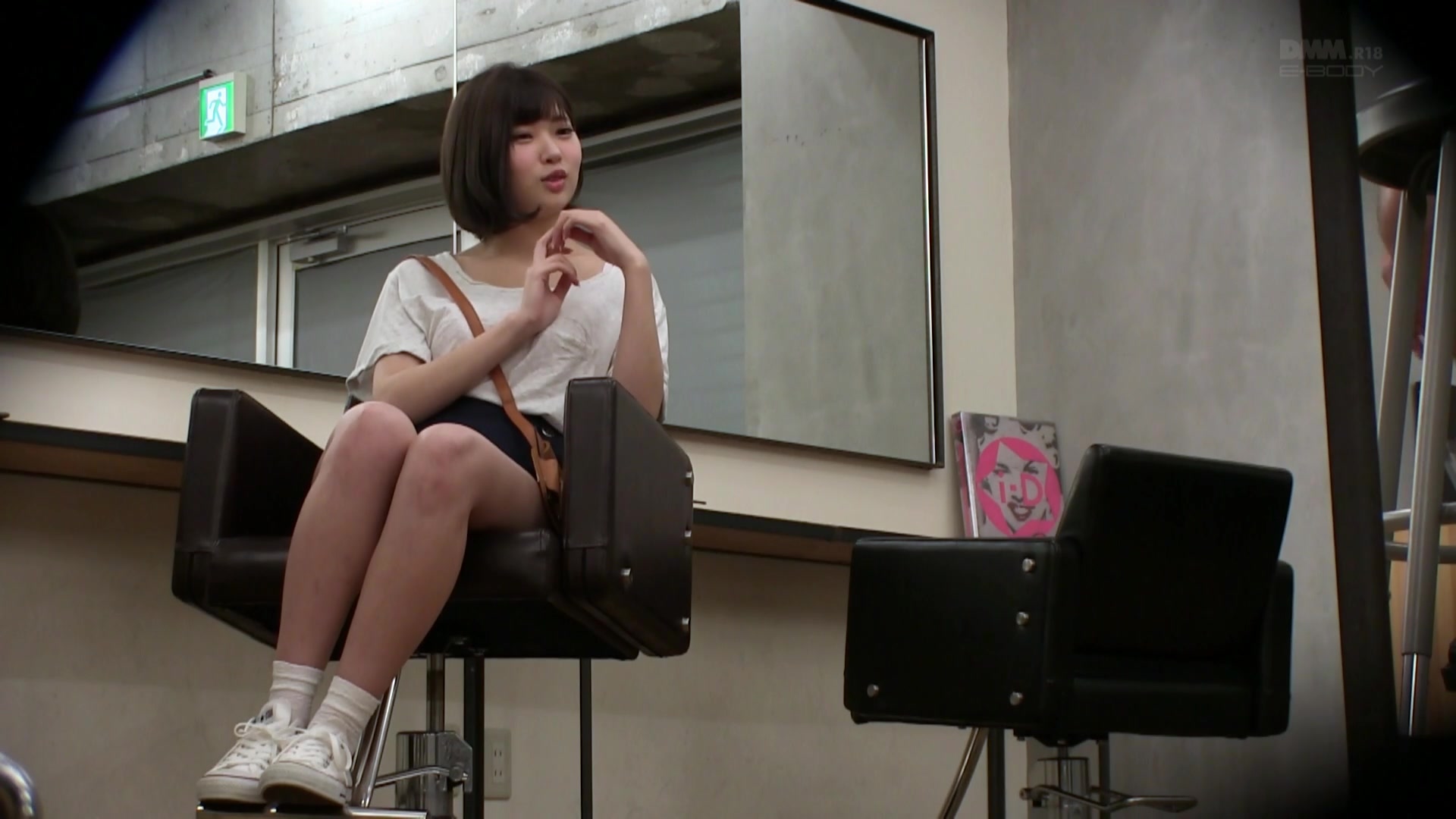 [EBOD-618] 美容院工作的可爱巨乳助理（21才）石川祐奈 - 1of5