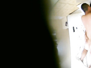 水滴摄像头监控偷拍旅馆开房的激情男女听说话不像是夫妻