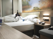 约骚女技师站立后入乳推舔背服务一流搞爽了继续01