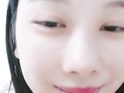 170CM美妞无毛肥穴房间全裸自摸近距离视角看