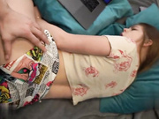 继母要求按摩并开始做爱