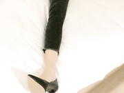 酒店白外套灰牛仔裤高跟深夜狂操骚货