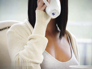 布鲁内特·阿德里安娜·切奇克接受BBC三人组